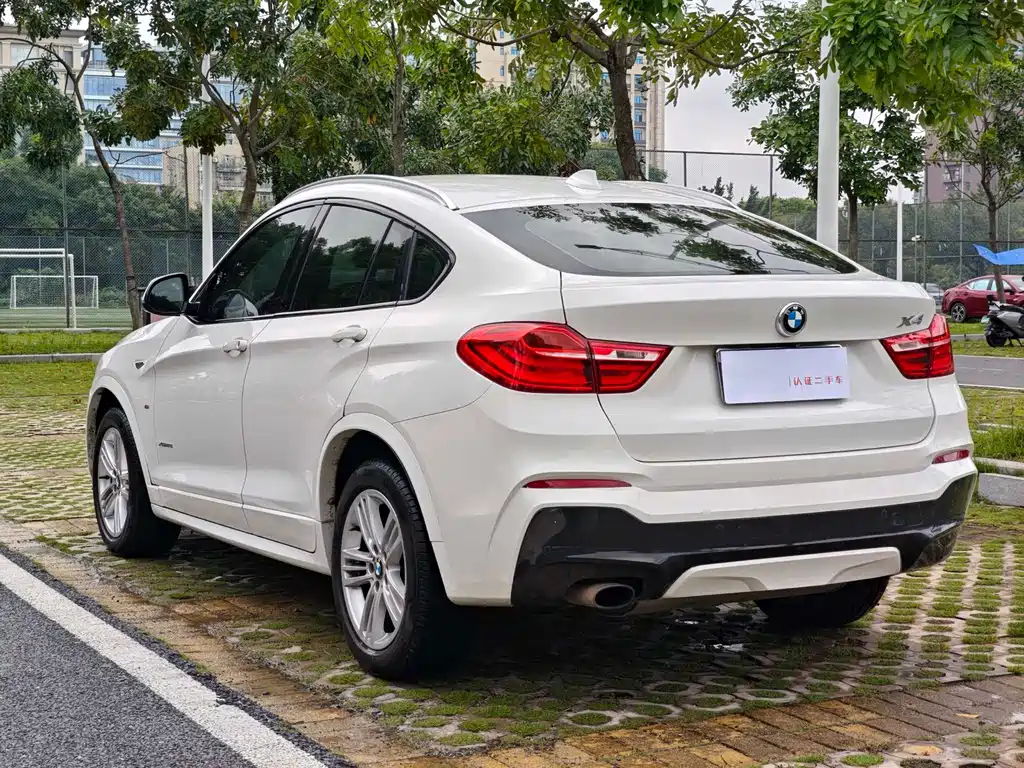 BMW X4 2017 — фото 8