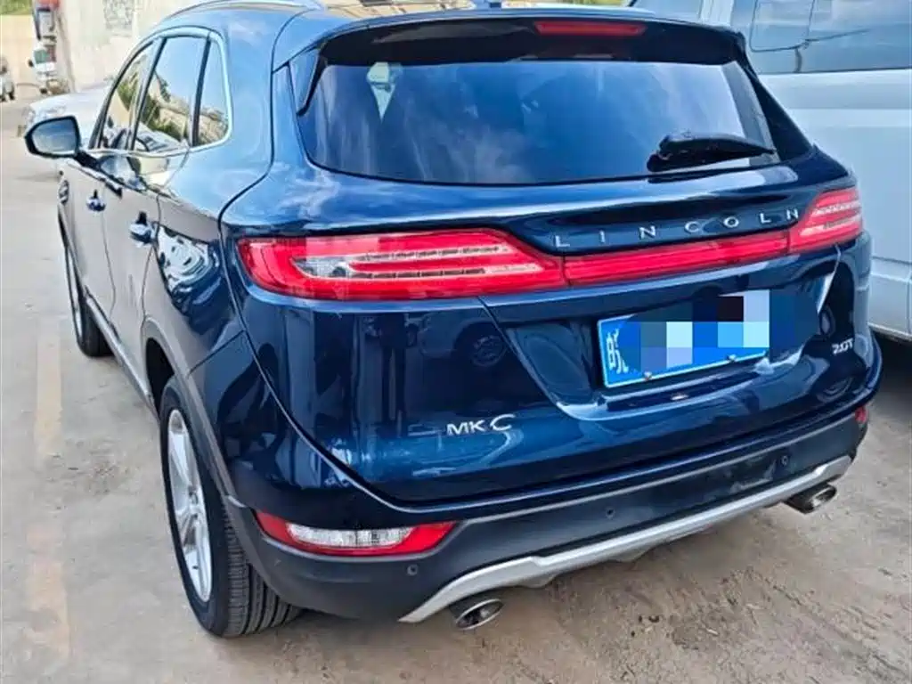 Lincoln MKC 2018