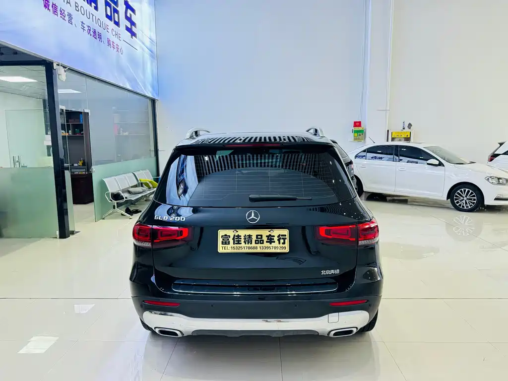 Mercedes-Benz GLB 2021