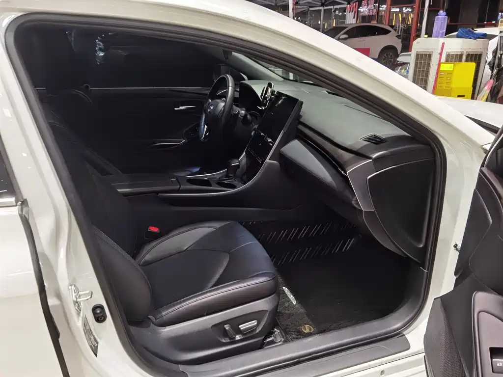 Toyota Avalon 2024 — фото 10
