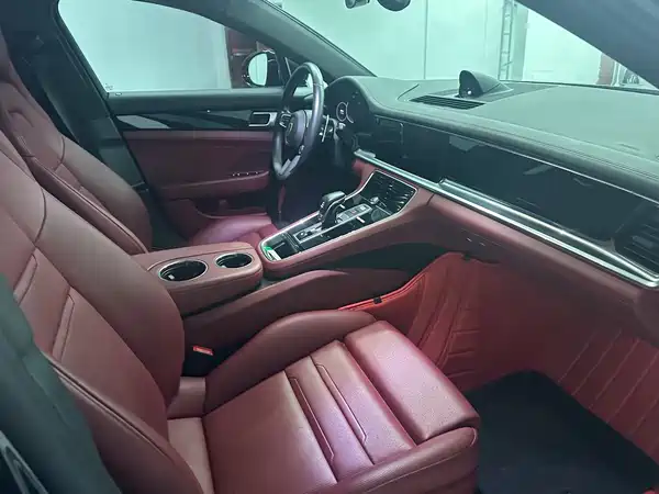Porsche Panamera 2022