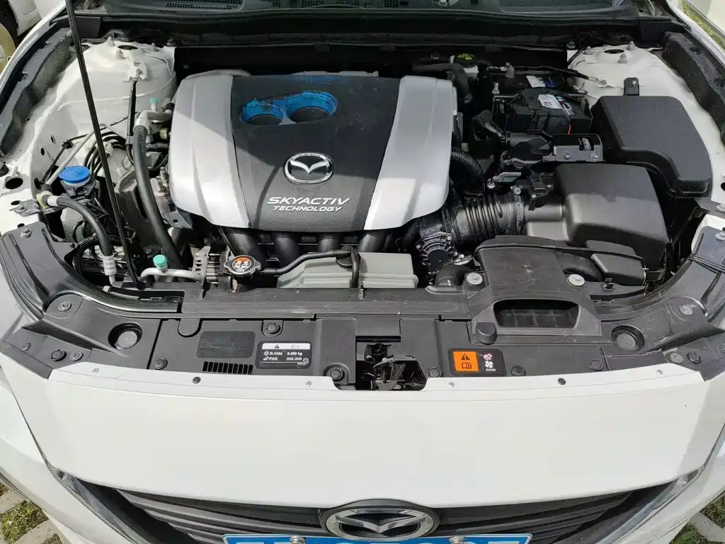 Mazda 3 Axela 2015 — фото 14