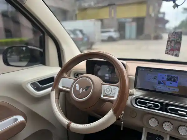 Wuling Hongguang MINIEV 2024
