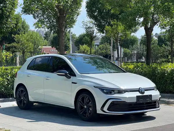 Volkswagen Golf 2022