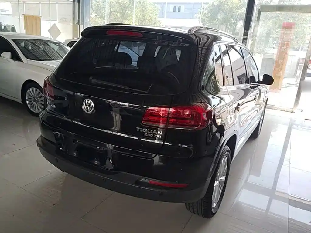 Volkswagen Tiguan 2017 — фото 7