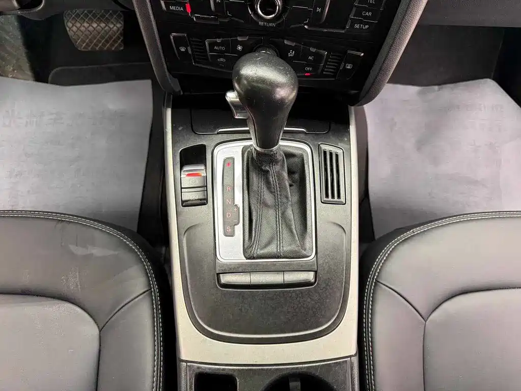 Audi A4L 2011