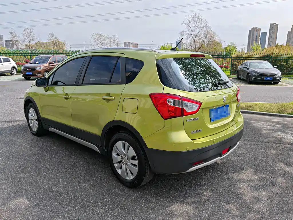 Suzuki S-Cross 2014 — фото 4