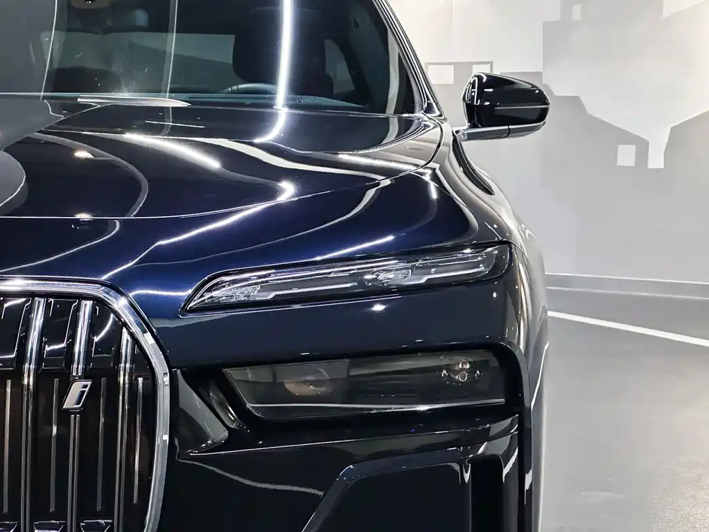 BMW i7 2023 — фото 4