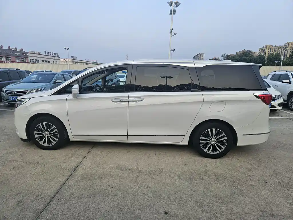 Buick GL8 2018