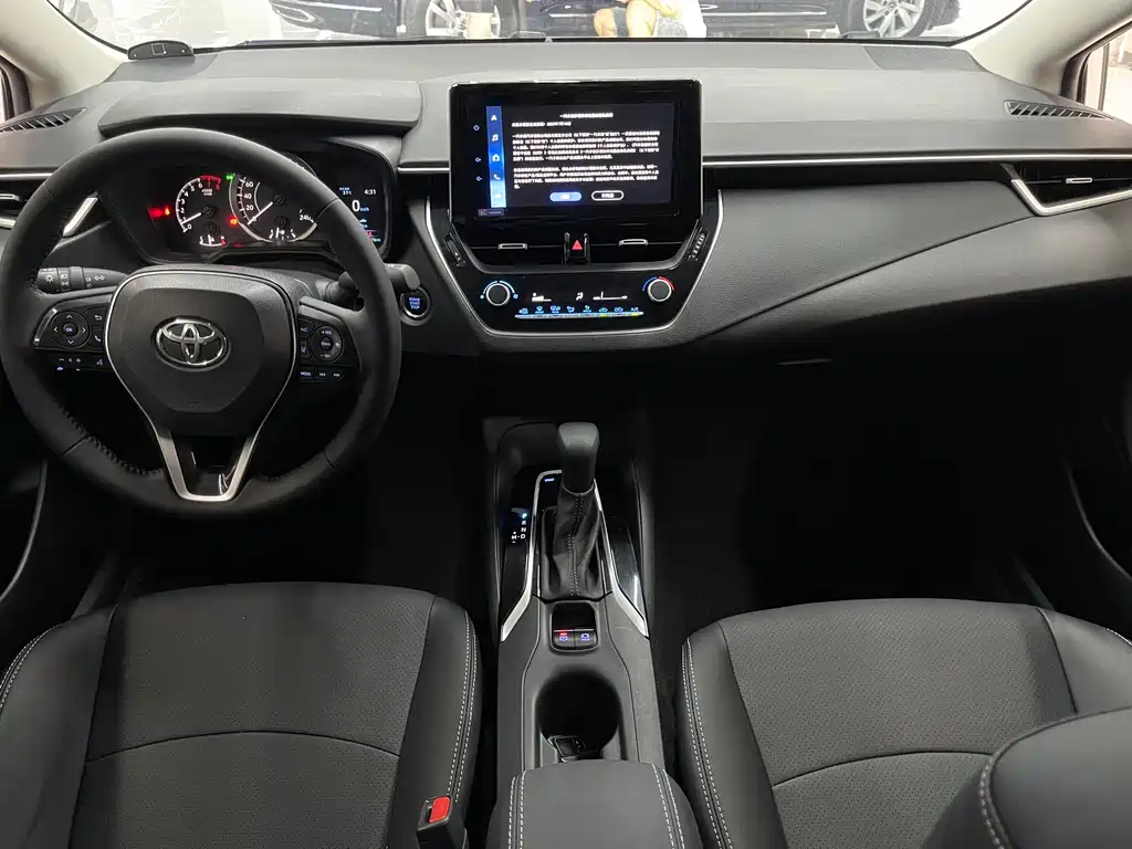 Toyota Corolla 2023 — фото 13