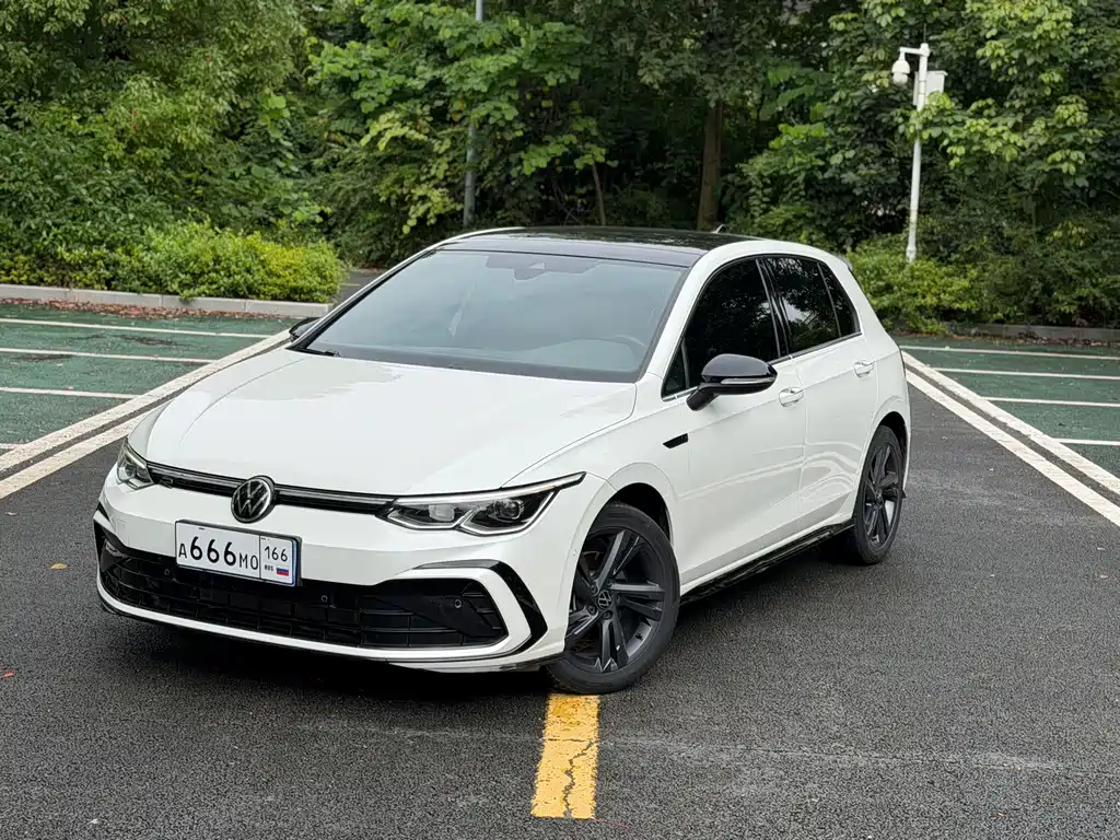Volkswagen Golf 2022