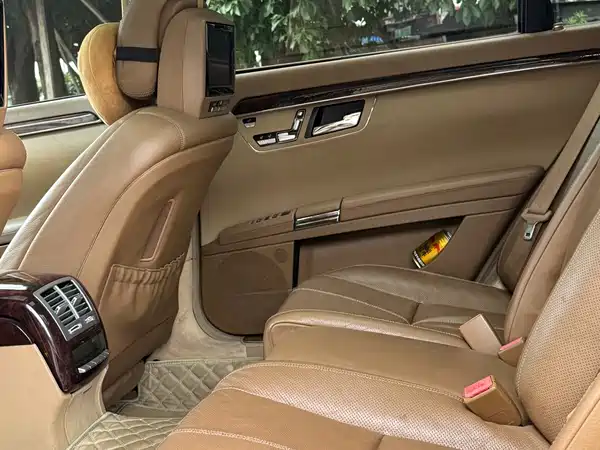 Mercedes-Benz S-Class 2008
