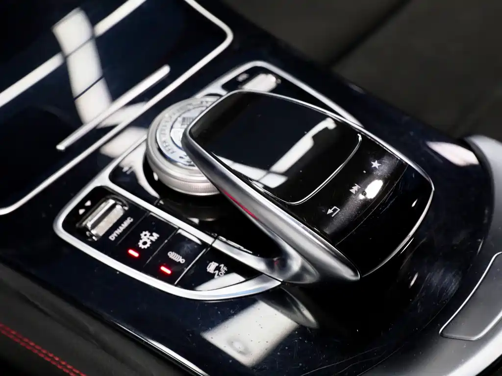 Mercedes-Benz GLC AMG 2019 — фото 19