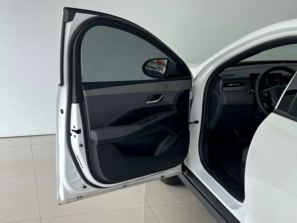 BYD Qin PLUS 2025 — фото 13