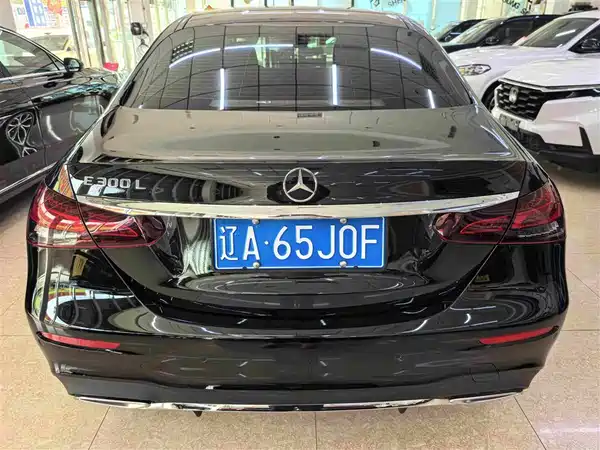 Mercedes-Benz E-Class 2023