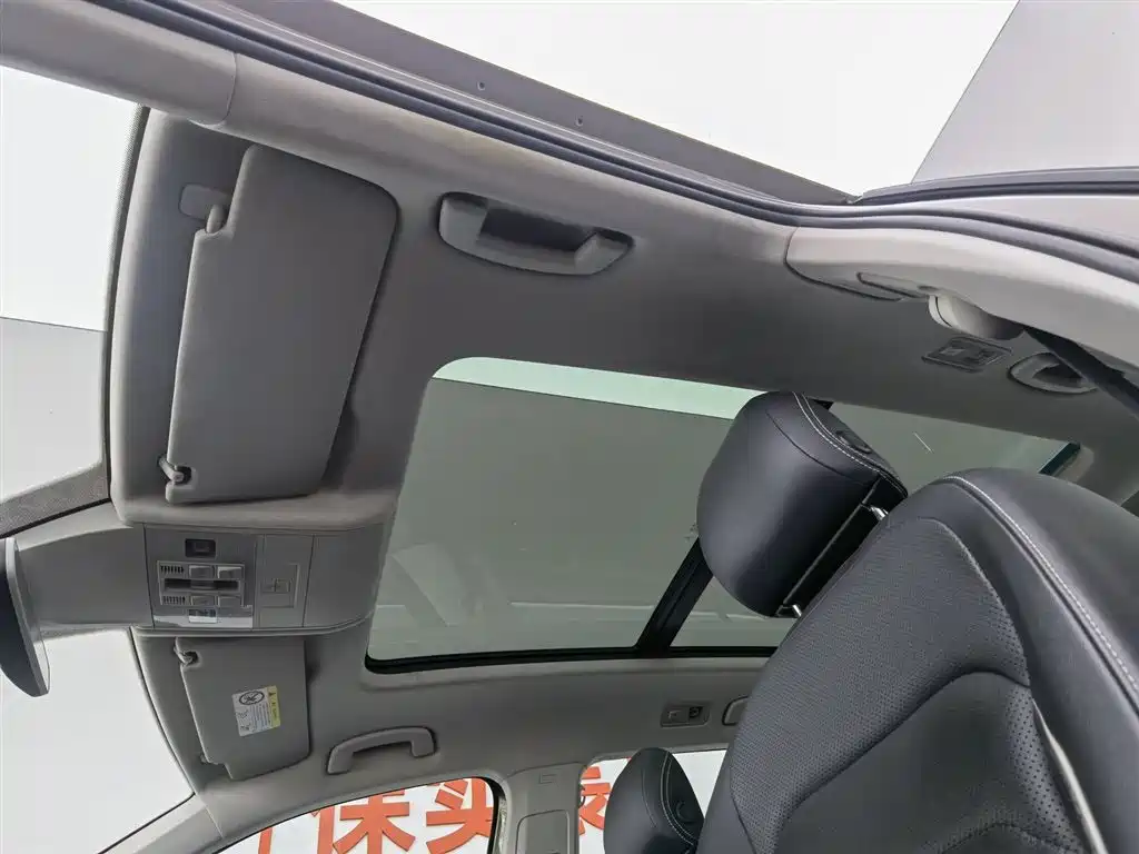 Volkswagen Tiguan L 2017 — фото 14