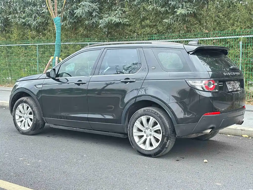 Land Rover Discovery Sport 2017 — фото 7
