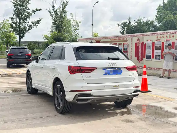 Audi Q3 2021