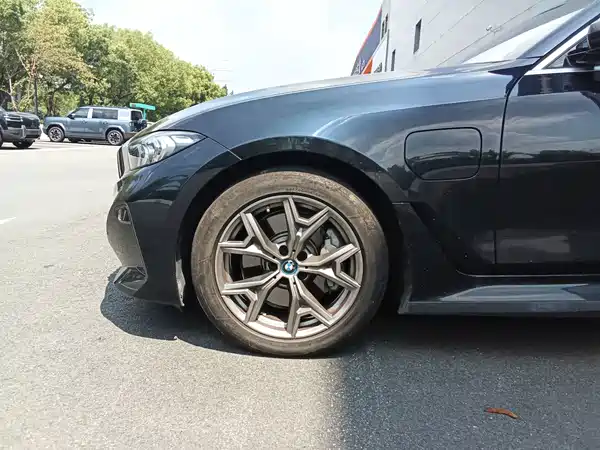 BMW i3 2024