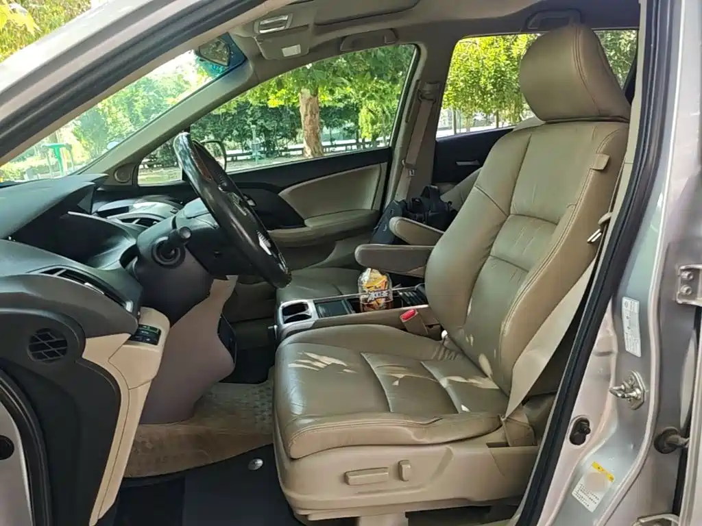 Honda Odyssey 2014 — фото 15