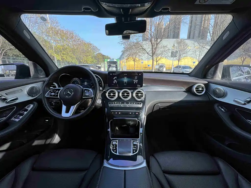 Mercedes-Benz GLC 2020 — фото 17