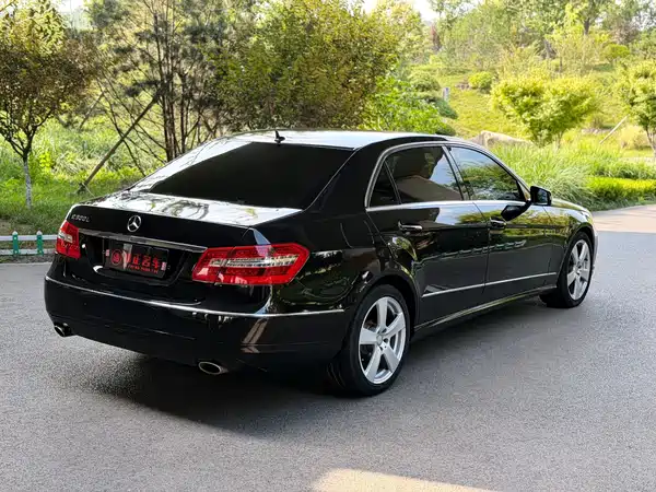 Mercedes-Benz E-Class 2013
