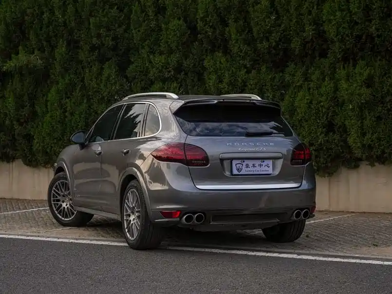Porsche Cayenne 2012