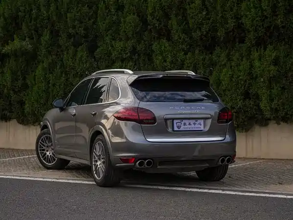 Porsche Cayenne 2012