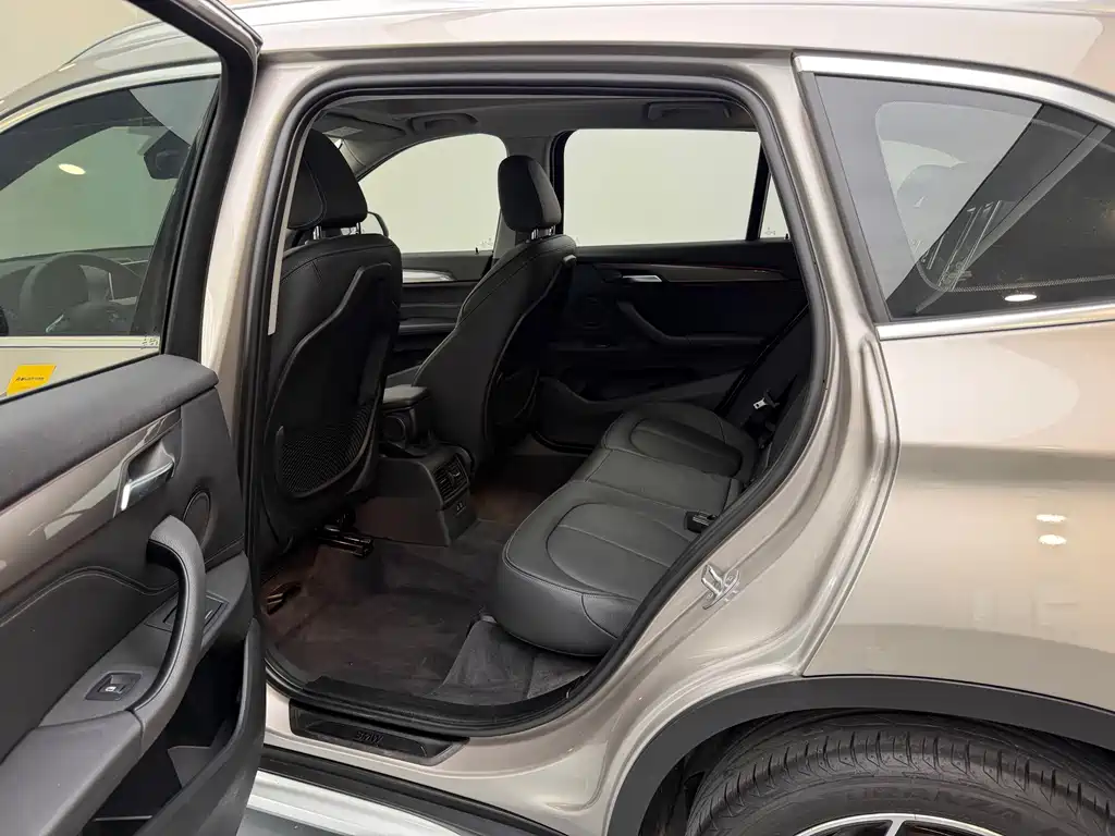 BMW X1 2019 — фото 15