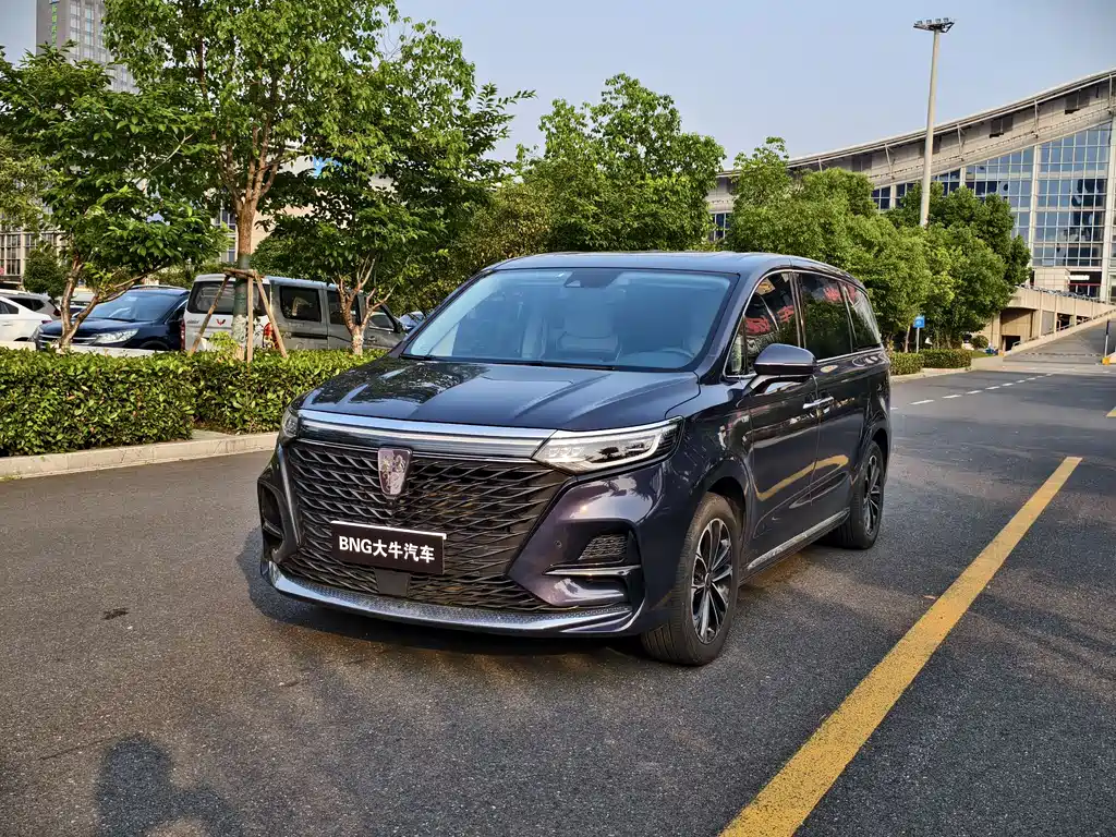 Roewe iMAX8 2022