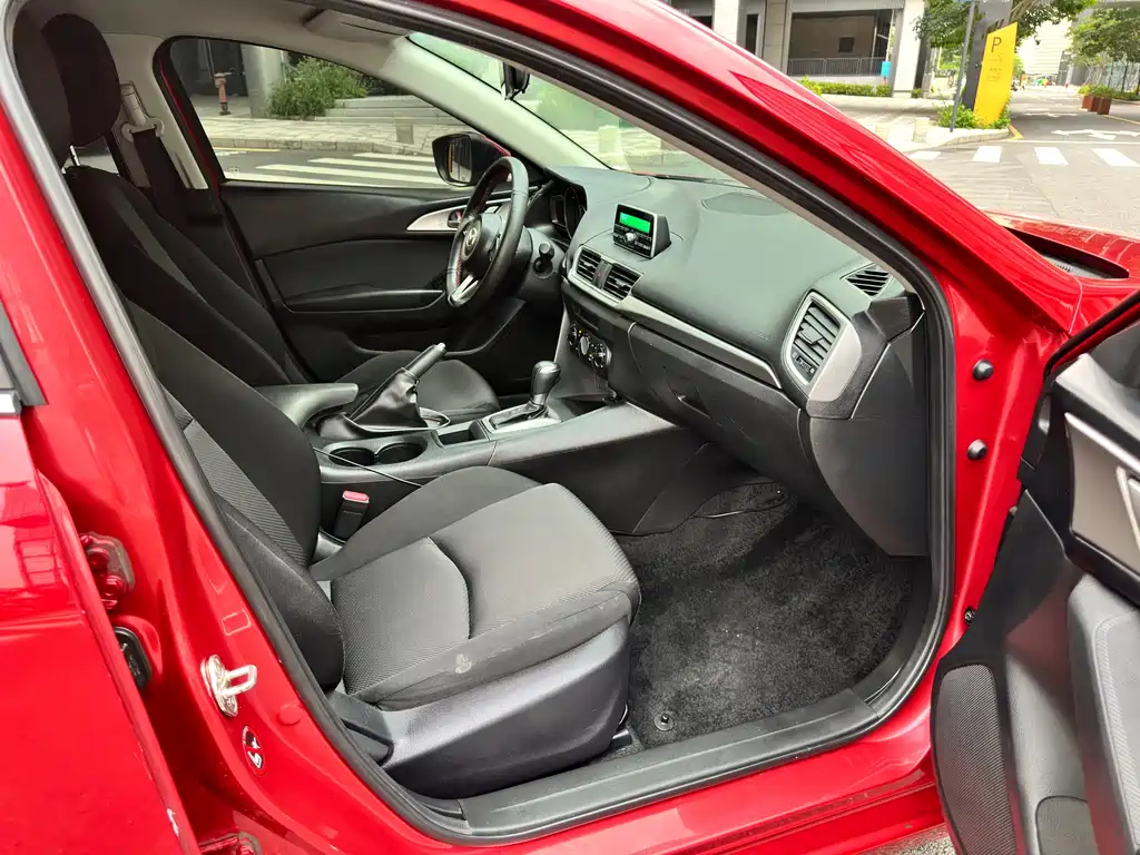 Mazda 3 Angkesela 2017 — фото 11