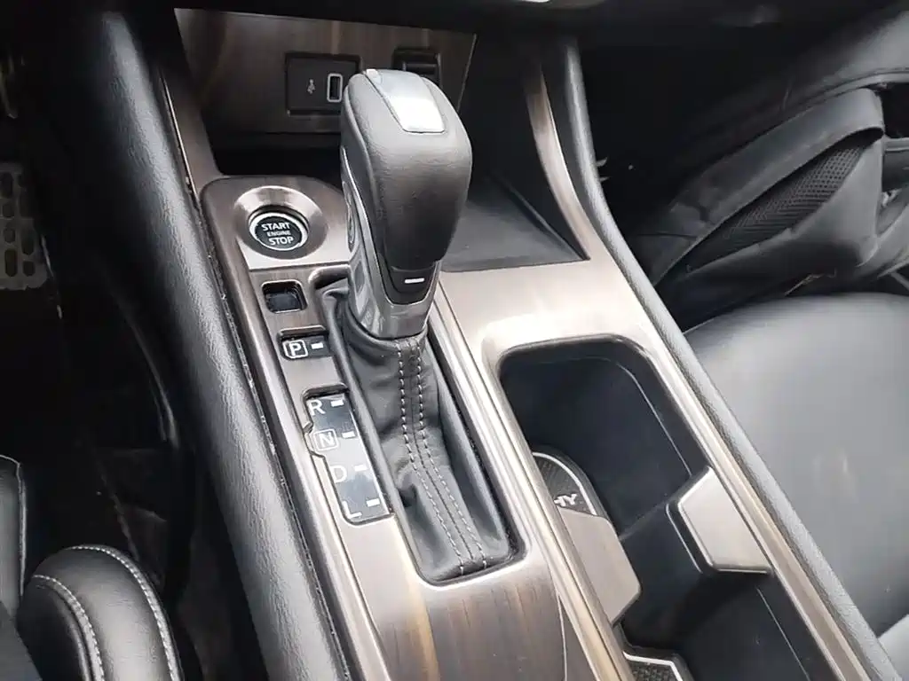 Nissan Sylphy 2020 — фото 14