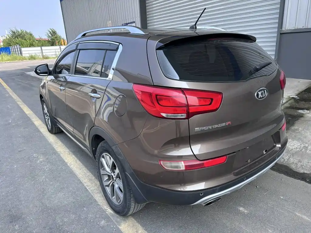 Kia Sportage 2015 — фото 6