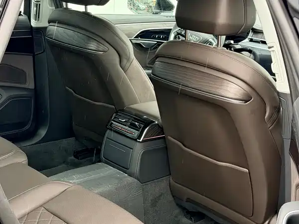Audi A8 2025