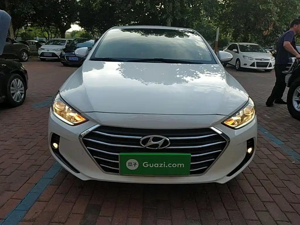 Hyundai Elantra 2018