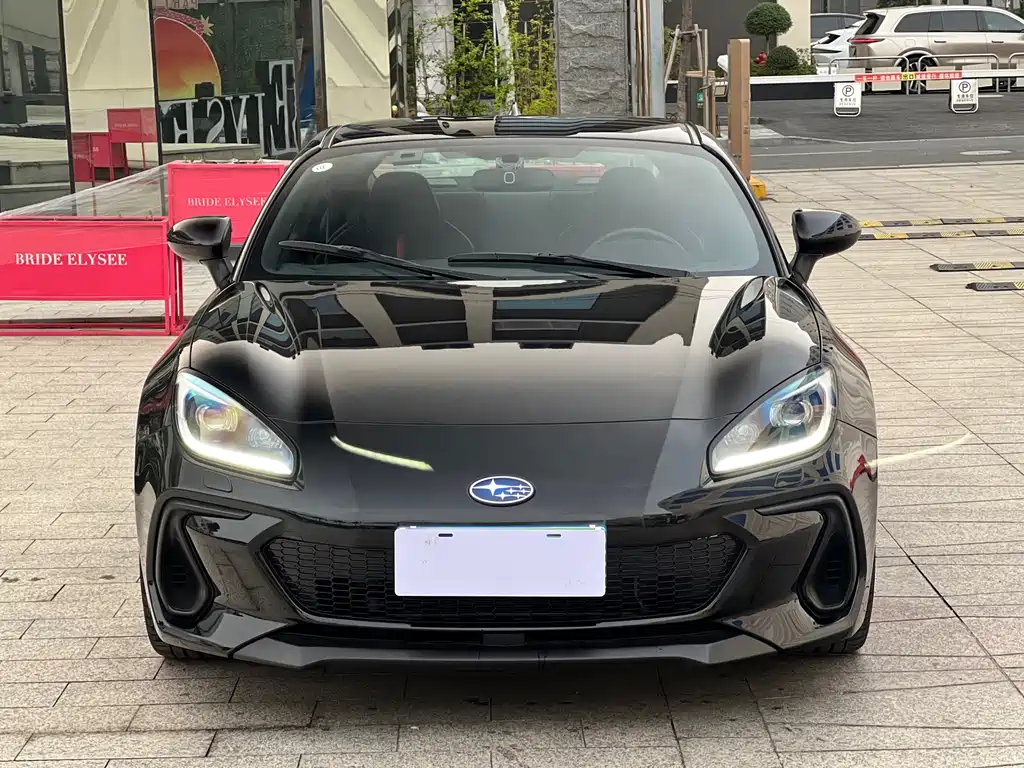 Subaru BRZ 2023 — фото 2