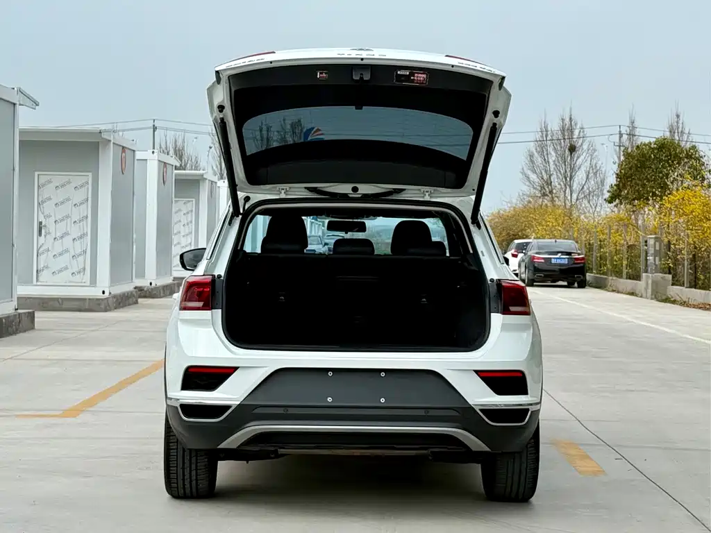 Volvo XC60 2020 — фото 9
