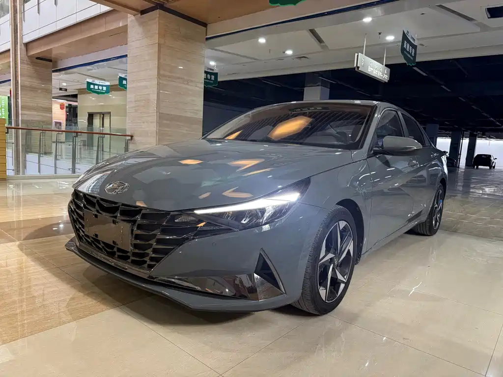 Hyundai Elantra 2023