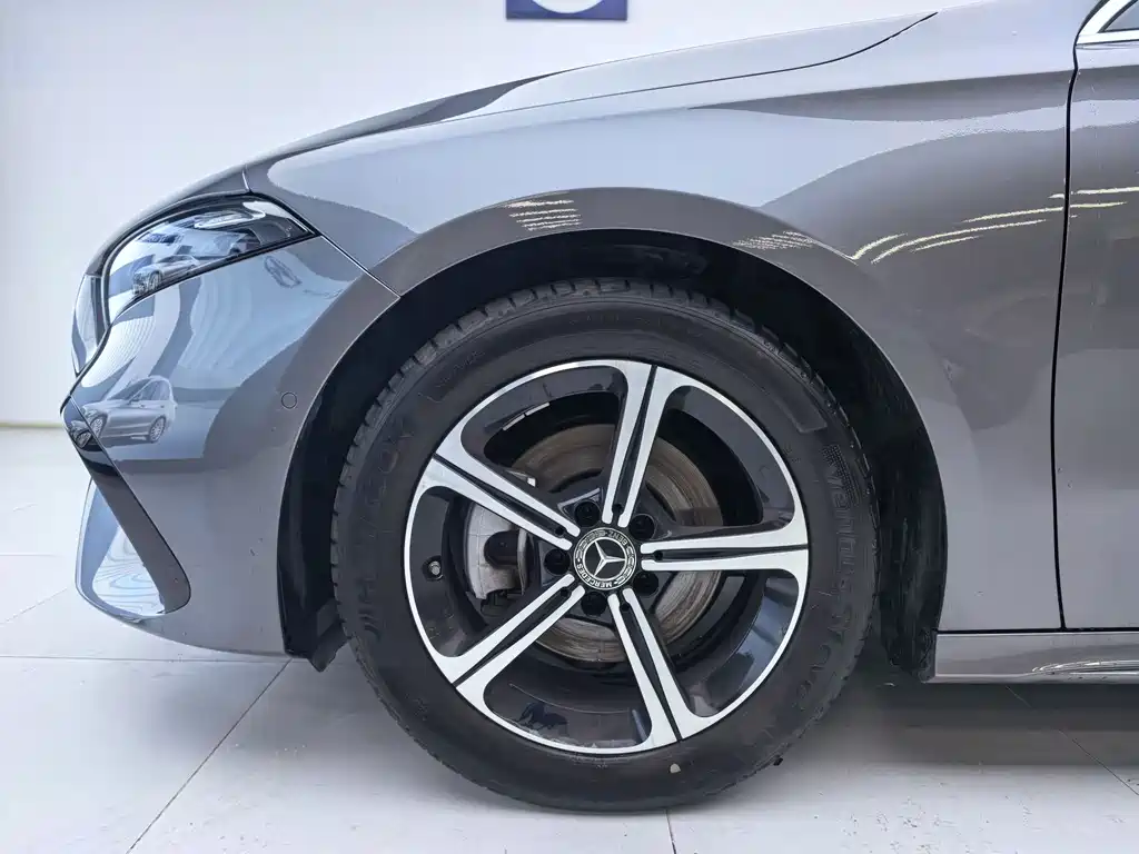 Mercedes-Benz A-Class 2023 — фото 11