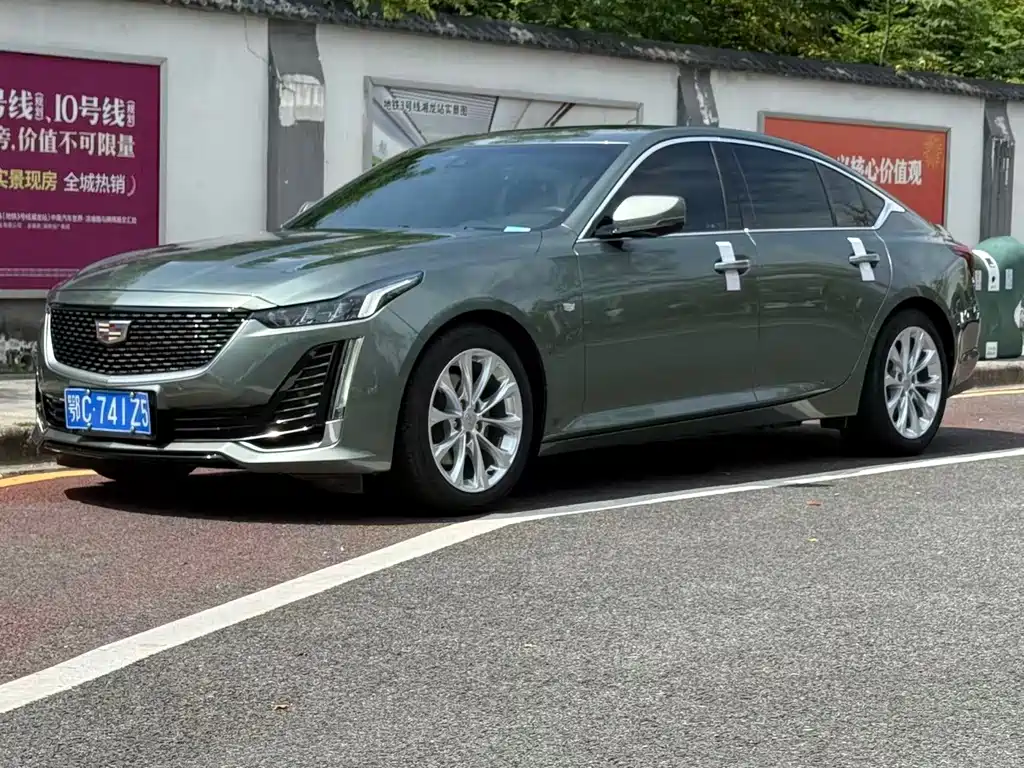 Cadillac CT5 2023 — фото 1
