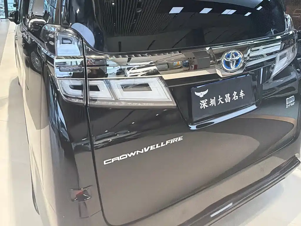 Toyota Vellfire 2021 — фото 6