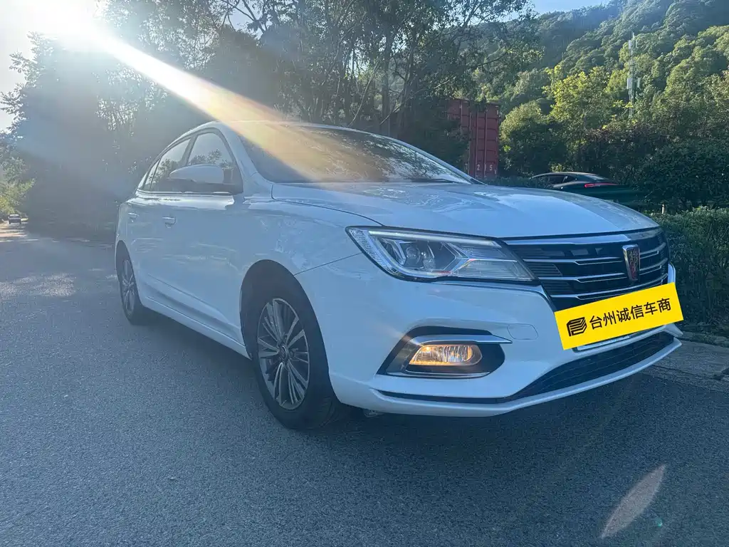 Roewe i5 2019