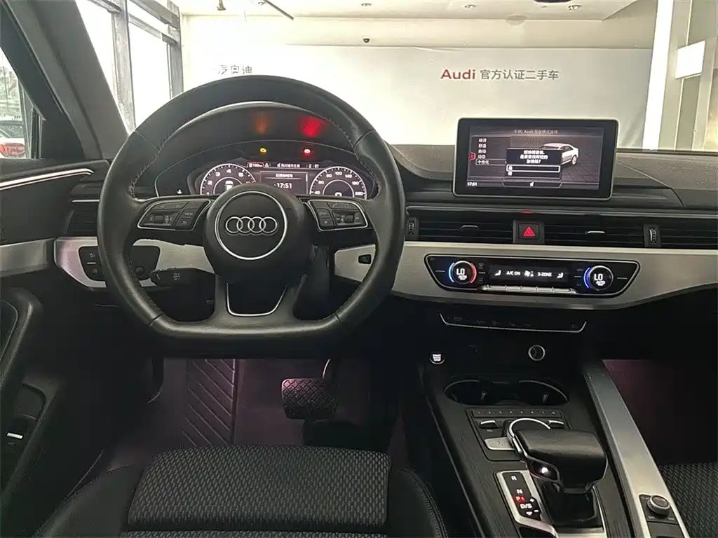 Audi A4L 2018 — фото 11