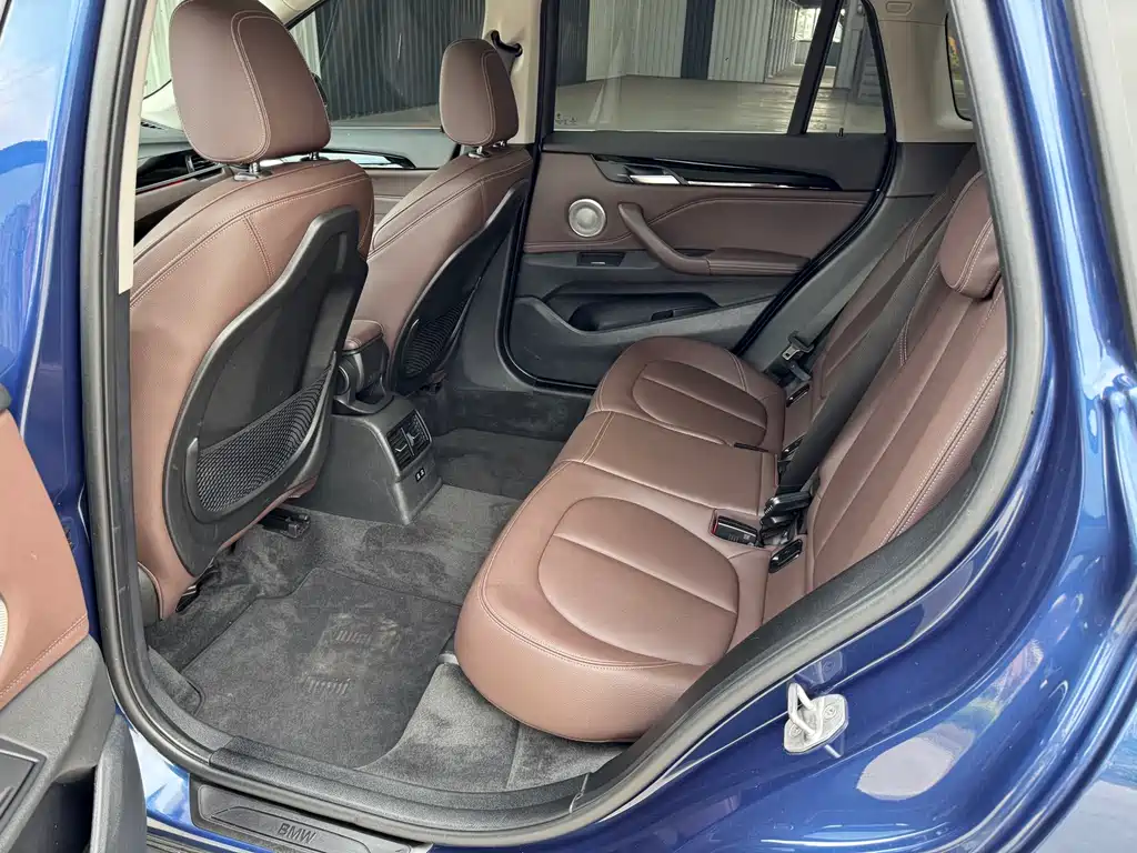 BMW X1 2022 — фото 6