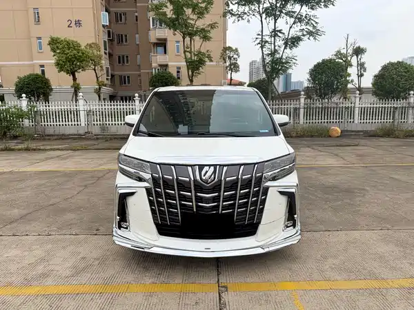 Toyota Alphard 2015