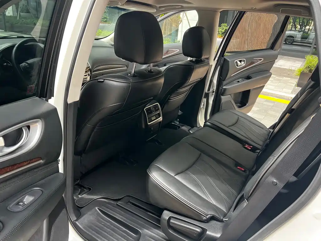 Infiniti JX 2013 — фото 17