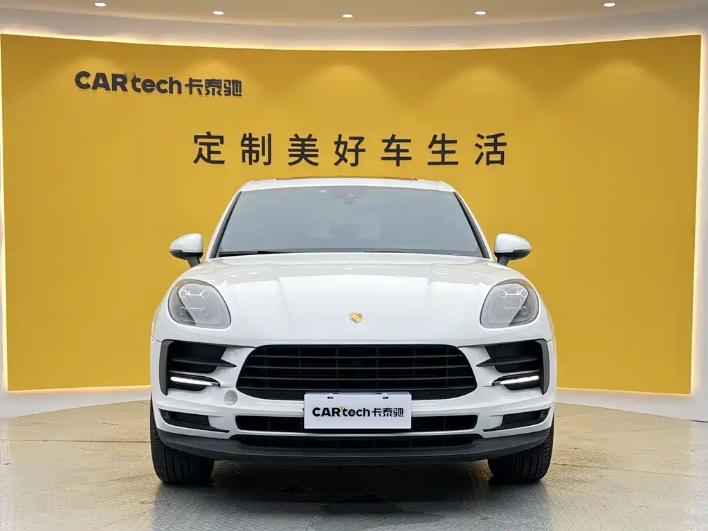 Porsche Macan 2021