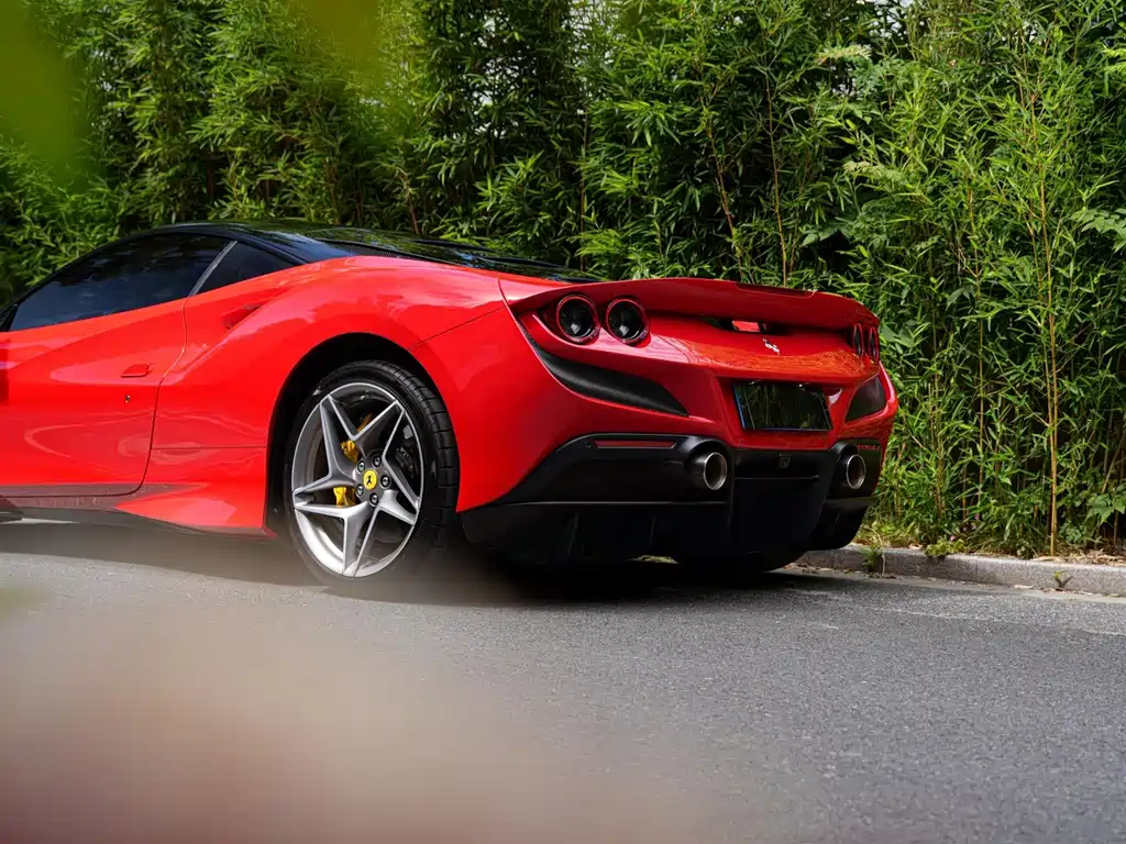 Ferrari F8 2021 — фото 6