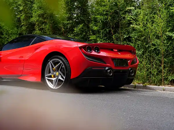 Ferrari F8 2021