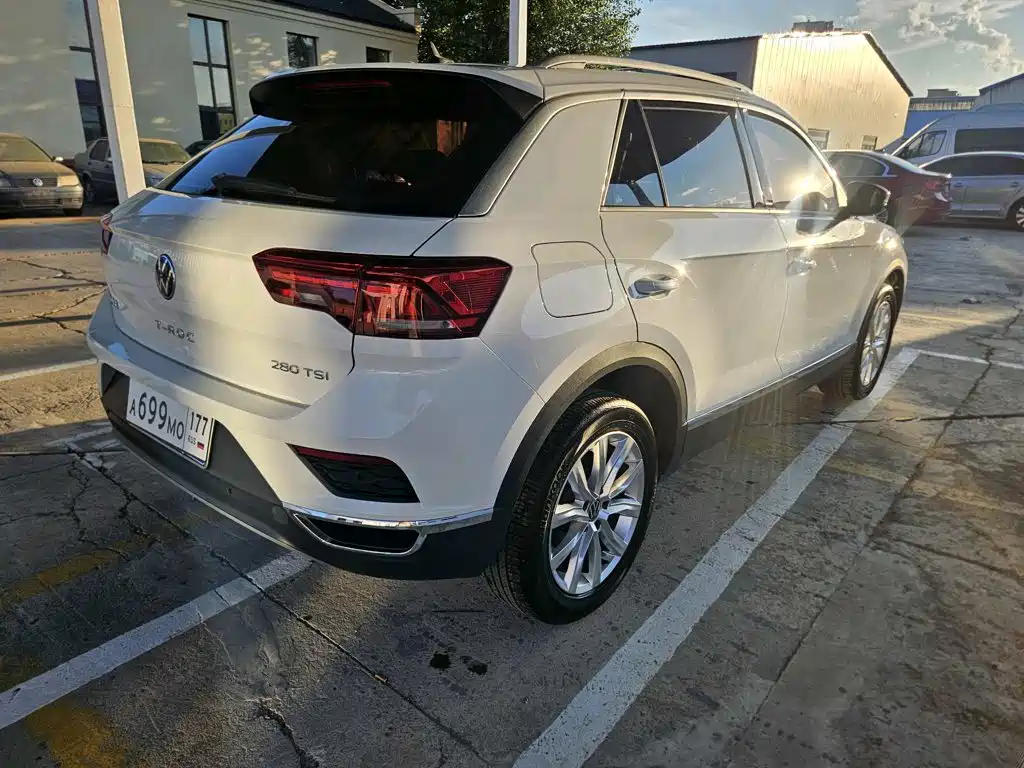 Volkswagen T-Roc 2023